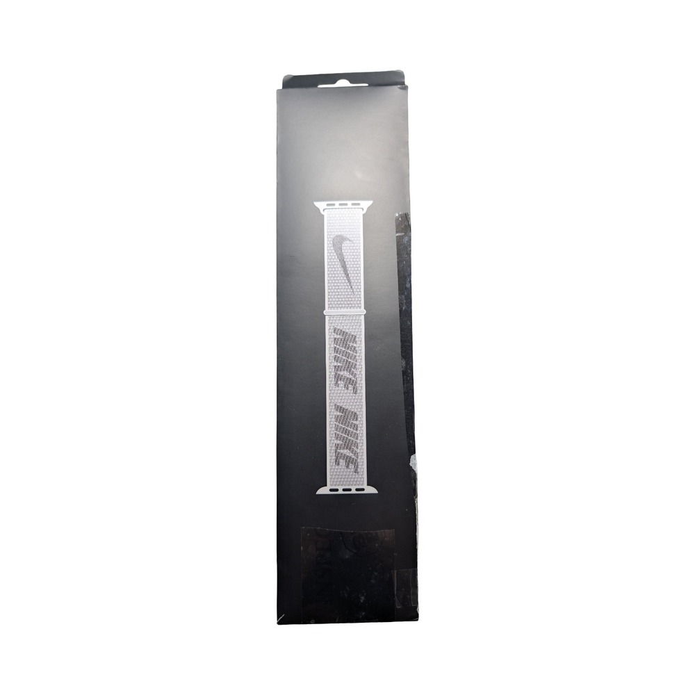 22-S Apple Watch 45mm Summit White Nike Sport Loop HKK1515N25 ⬇️